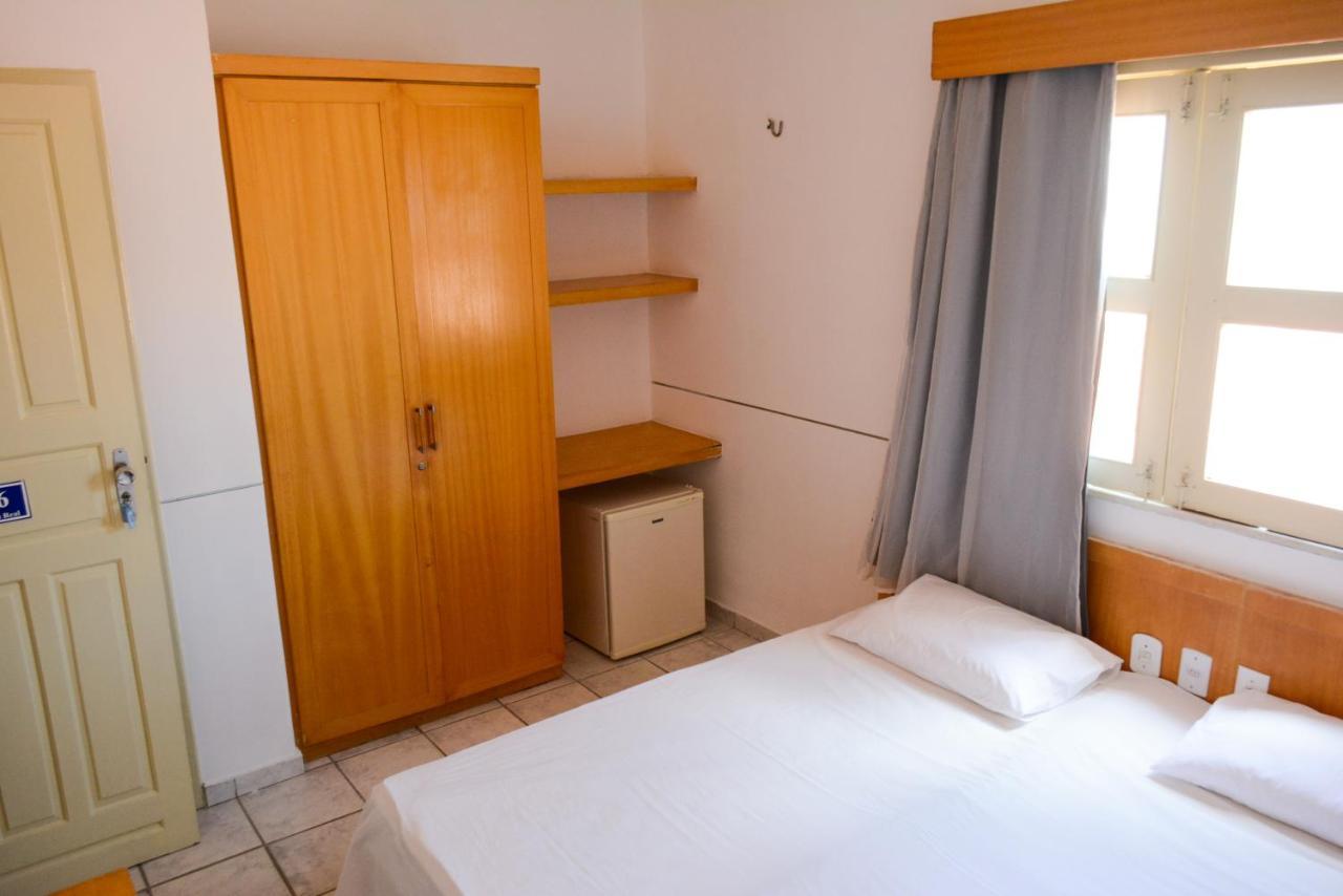 Hotel Villa Real Sobral Buitenkant foto